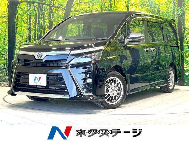 Toyota VOXY HYBRID 2021-09 6818000-0
