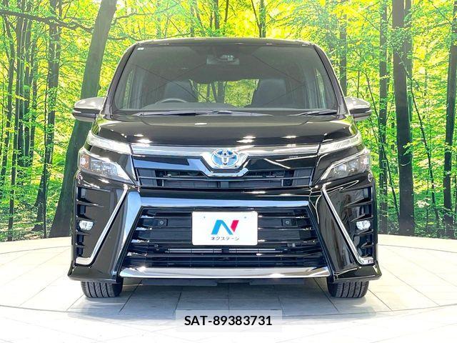Toyota VOXY HYBRID 2021-09 6818000-14