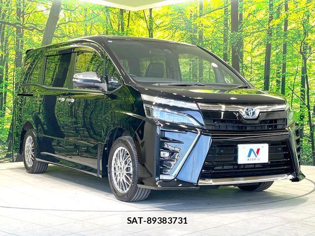 Toyota VOXY HYBRID 2021-09 6818000-16