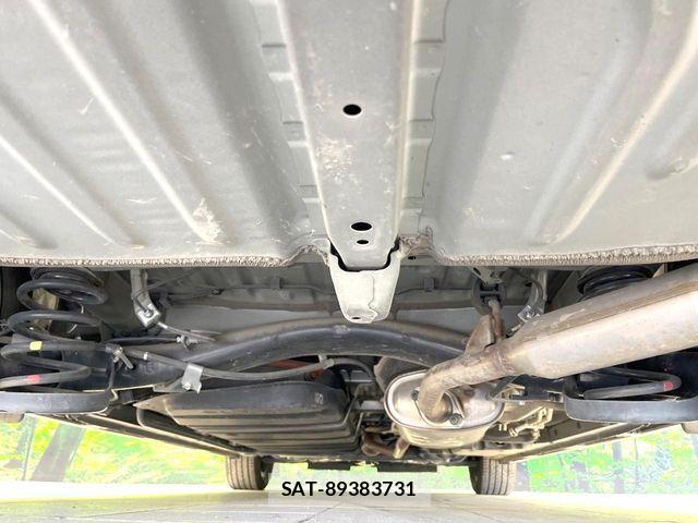 Toyota VOXY HYBRID 2021-09 6818000-19