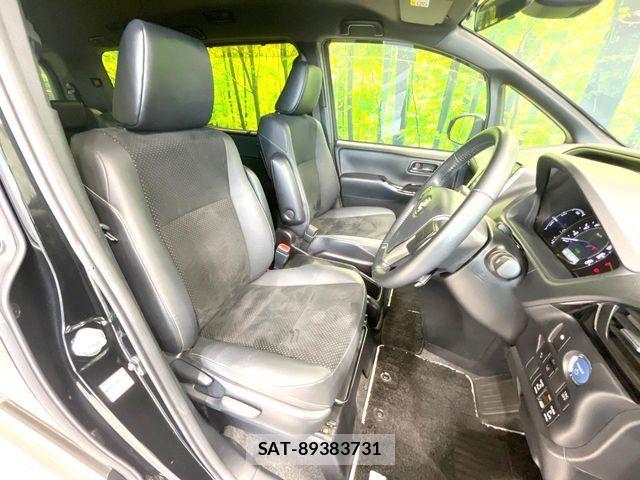 Toyota VOXY HYBRID 2021-09 6818000-7