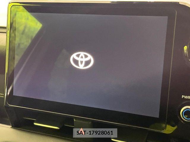 Toyota VOXY HYBRID 2024-03 6817994-2