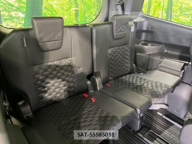 Toyota VOXY HYBRID 2022-09 6817986-11