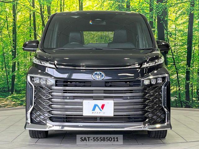Toyota VOXY HYBRID 2022-09 6817986-14