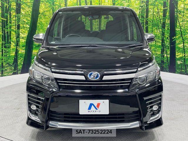 Toyota VOXY HYBRID 2016-08 6817998-15