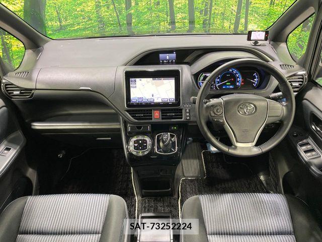 Toyota VOXY HYBRID 2016-08 6817998-3
