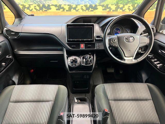 Toyota VOXY HYBRID 2018-03 6915291-1