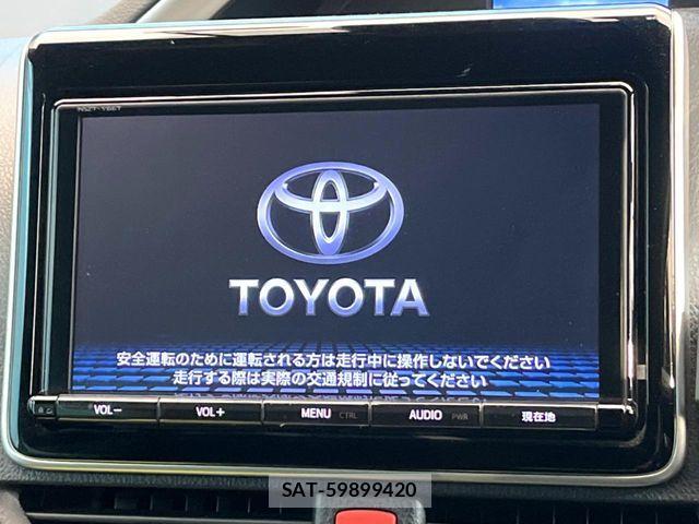 Toyota VOXY HYBRID 2018-03 6915291-2