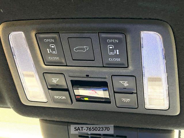 Toyota VOXY HYBRID 2022-12 6915264-6