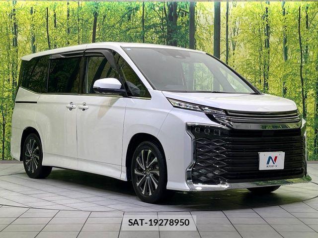 Toyota VOXY HYBRID 2024-02 6915269-16