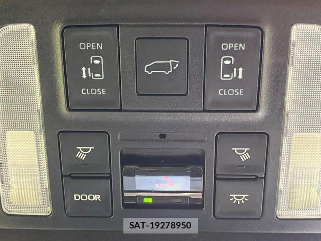 Toyota VOXY HYBRID 2024-02 6915269-2