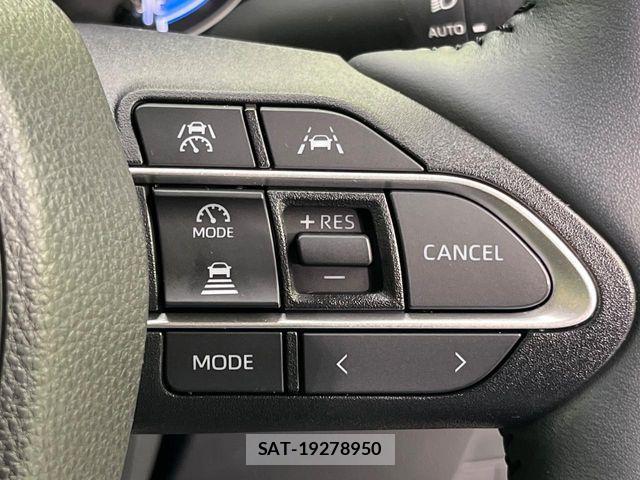 Toyota VOXY HYBRID 2024-02 6915269-7
