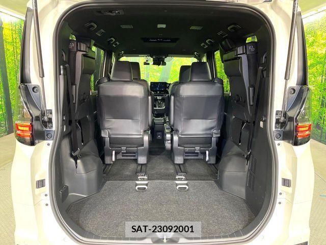 Toyota VOXY HYBRID 2025-10 6915271-10