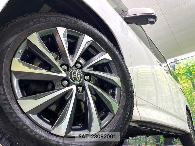 Toyota VOXY HYBRID 2025-10 6915271-13