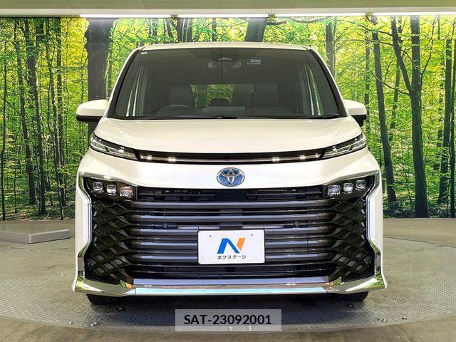Toyota VOXY HYBRID 2025-10 6915271-14