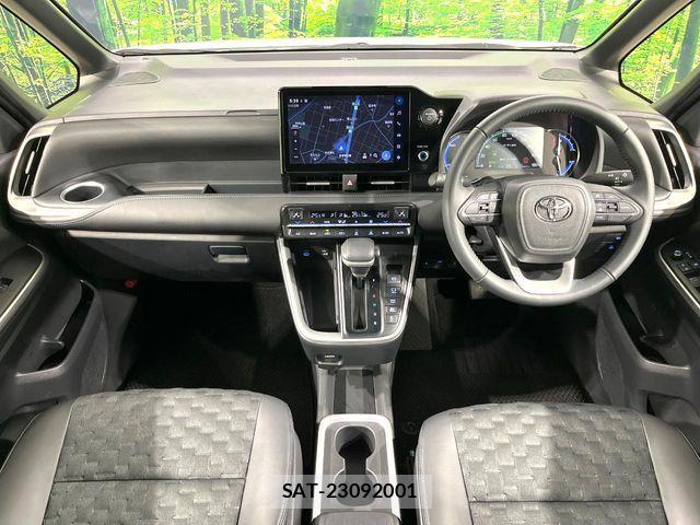 Toyota VOXY HYBRID 2025-10 6915271-1
