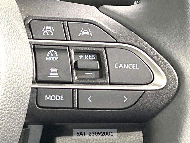 Toyota VOXY HYBRID 2025-10 6915271-4