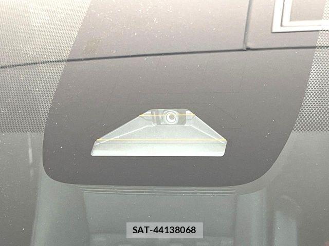 Toyota VOXY HYBRID 2023-08 6915266-4