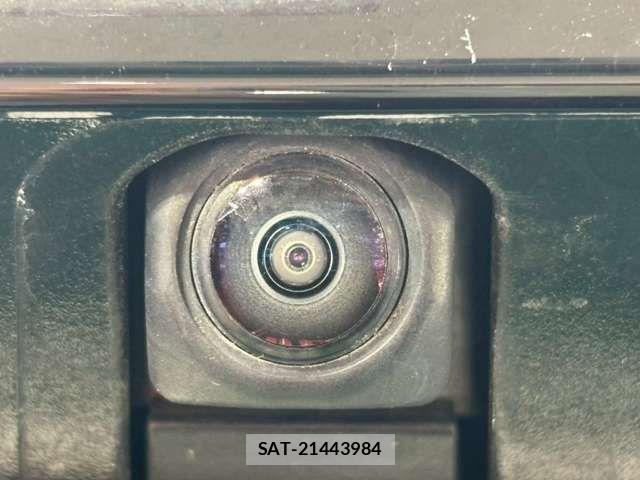 Toyota VOXY HYBRID 2022-03 6915278-15