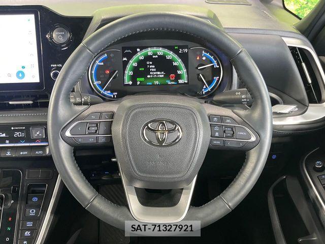 Toyota VOXY HYBRID 2024-05 6915262-11