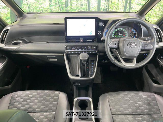 Toyota VOXY HYBRID 2024-05 6915262-1