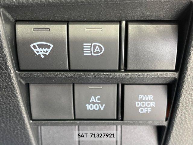 Toyota VOXY HYBRID 2024-05 6915262-6