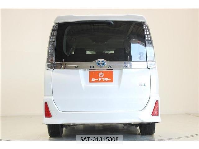 Toyota VOXY HYBRID 2016-03 6915317-12