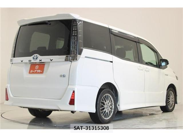 Toyota VOXY HYBRID 2016-03 6915317-13