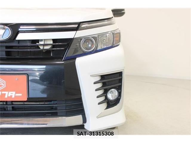 Toyota VOXY HYBRID 2016-03 6915317-15