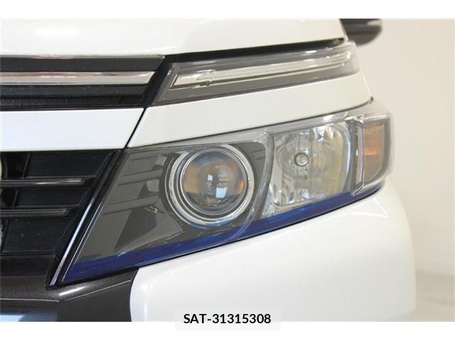 Toyota VOXY HYBRID 2016-03 6915317-16