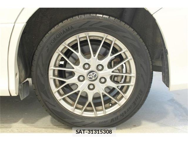 Toyota VOXY HYBRID 2016-03 6915317-25