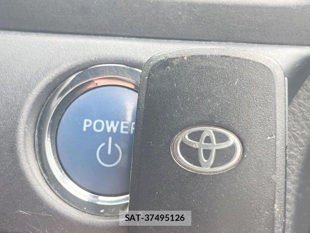 Toyota VOXY HYBRID 2015-01 6915322-7