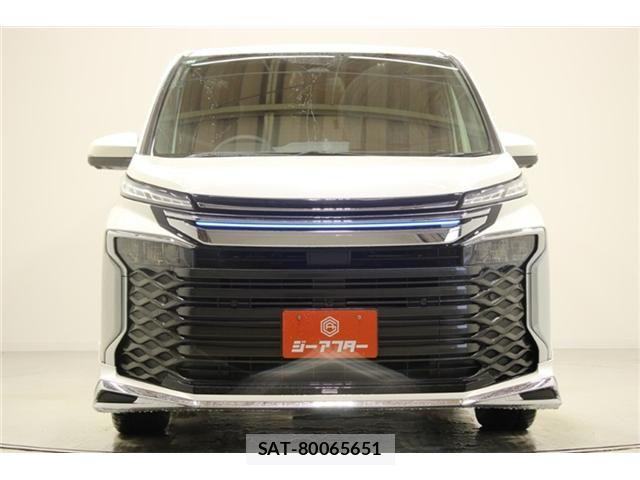 Toyota VOXY HYBRID 2023-02 6915289-6