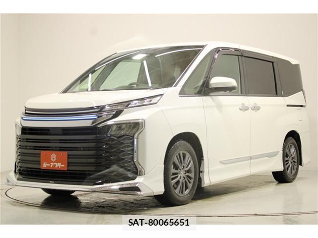 Toyota VOXY HYBRID 2023-02 6915289-7