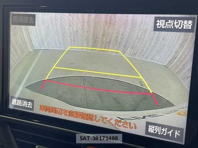 Toyota VOXY HYBRID 2018-12 6915311-5