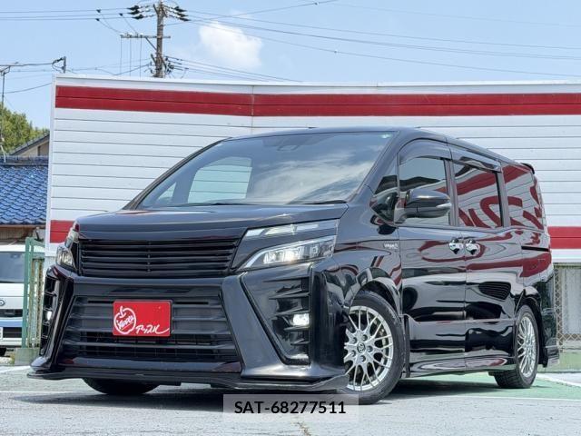 Toyota VOXY HYBRID 2017-07 6915319-0
