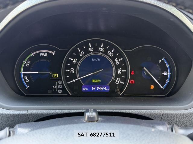 Toyota VOXY HYBRID 2017-07 6915319-26