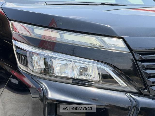Toyota VOXY HYBRID 2017-07 6915319-8