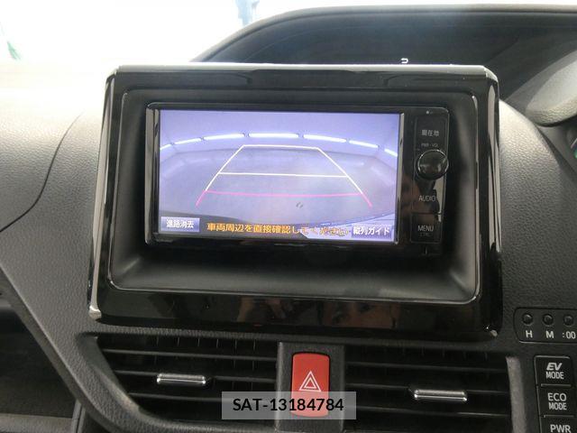 Toyota VOXY HYBRID 2016-08 6915318-27