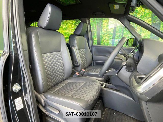 Toyota VOXY HYBRID 2024-04 6915268-6