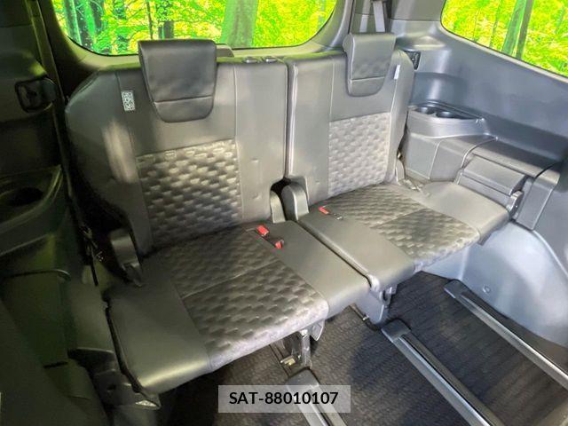 Toyota VOXY HYBRID 2024-04 6915268-8