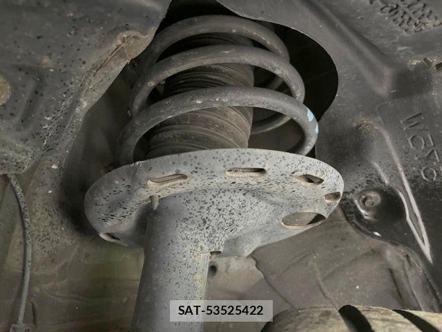 Toyota VOXY HYBRID 2017-02 6915305-19