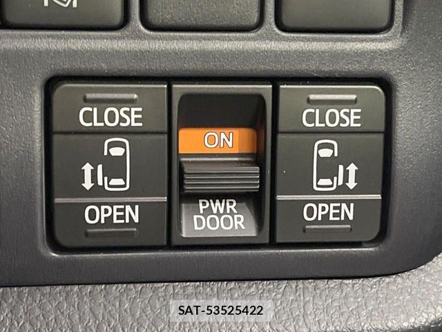 Toyota VOXY HYBRID 2017-02 6915305-3