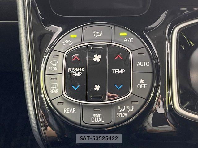 Toyota VOXY HYBRID 2017-02 6915305-6