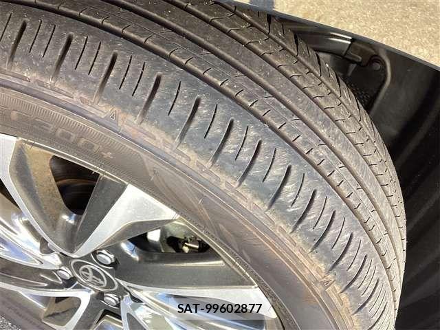 Toyota VOXY HYBRID 2025-02 6915263-12
