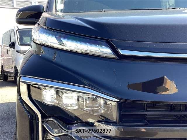 Toyota VOXY HYBRID 2025-02 6915263-15