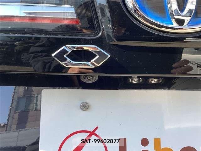 Toyota VOXY HYBRID 2025-02 6915263-18
