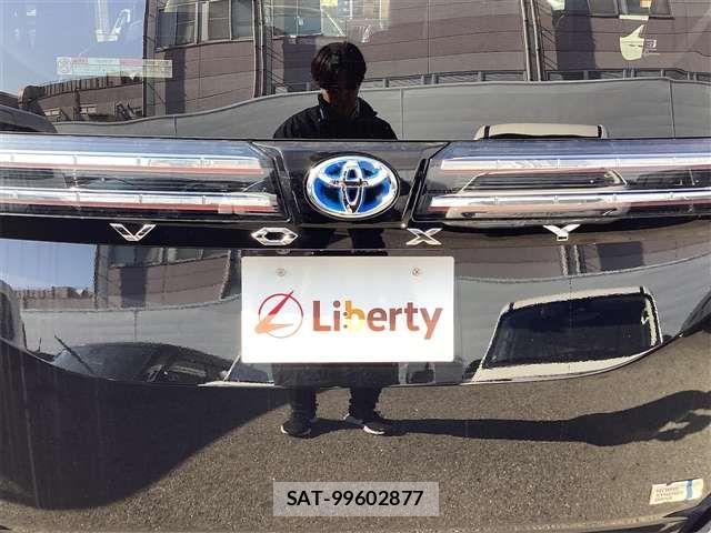 Toyota VOXY HYBRID 2025-02 6915263-19