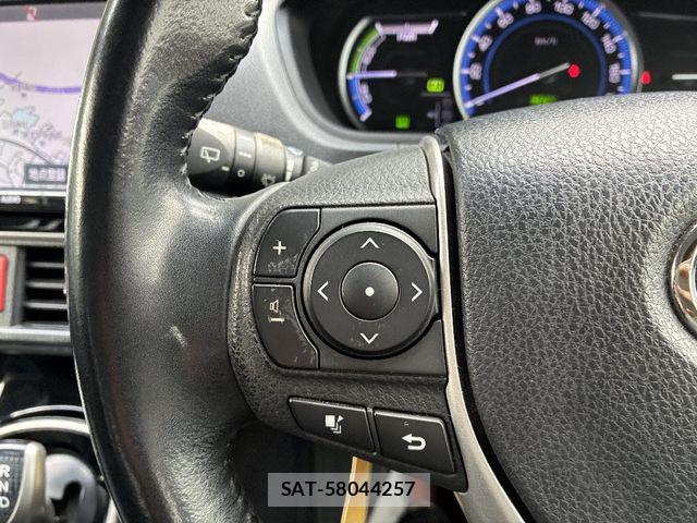 Toyota VOXY HYBRID 2017-05 6915310-15