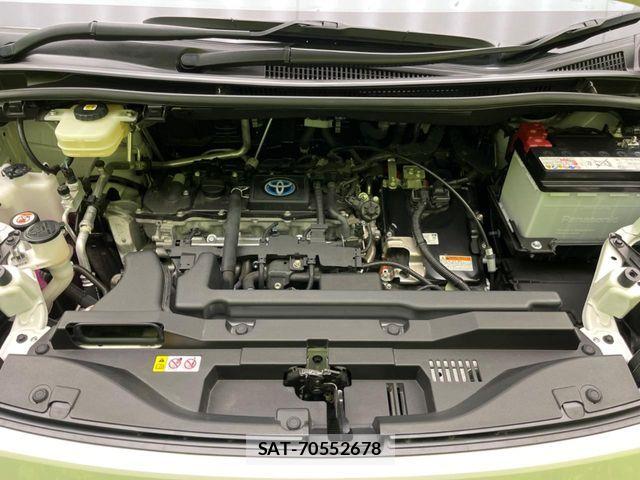 Toyota VOXY HYBRID 2023-08 6915267-19